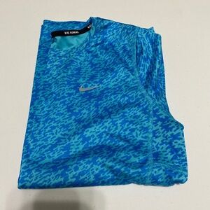 Nike Dri Fit womens short sleeve running shirt blue medium 100% polyester